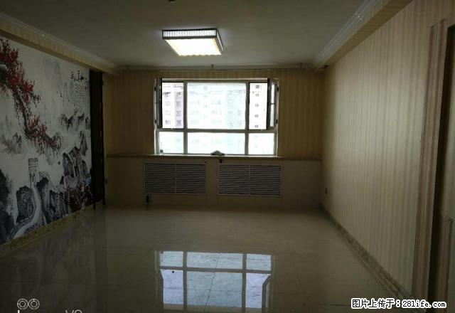 友好南路 大公馆100平精装办公美容院 图片实拍 可注.册公 - 房屋出租 - 房屋租售 - 乌鲁木齐分类信息 - 乌鲁木齐28生活网 xj.28life.com