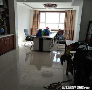 临街新装修大客厅复式楼）友好路 大公馆126平2室适合办公美 - 乌鲁木齐28生活网 xj.28life.com