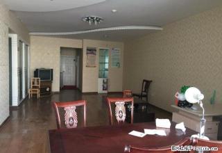 昊泰沿街130平米3室精装修办公室出租 - 乌鲁木齐28生活网 xj.28life.com