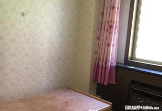 (单间出租)红拾月东二区4楼15平精装修单间800元出租 - 乌鲁木齐28生活网 xj.28life.com