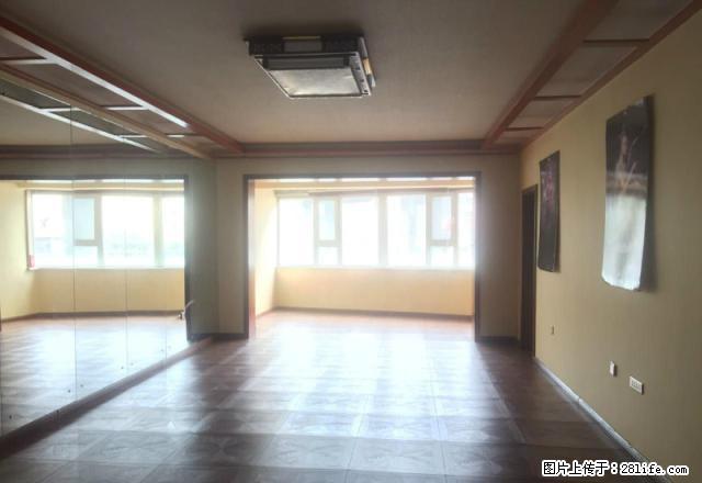 南湖人寿高层140平 中等装修 适合办公 美容等 采光好干净 - 房屋出租 - 房屋租售 - 乌鲁木齐分类信息 - 乌鲁木齐28生活网 xj.28life.com