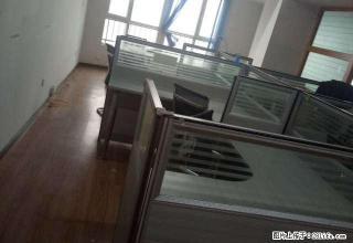 沙区友好美美购物石油大厦138平米办公出租，真实图片随时看房 - 乌鲁木齐28生活网 xj.28life.com