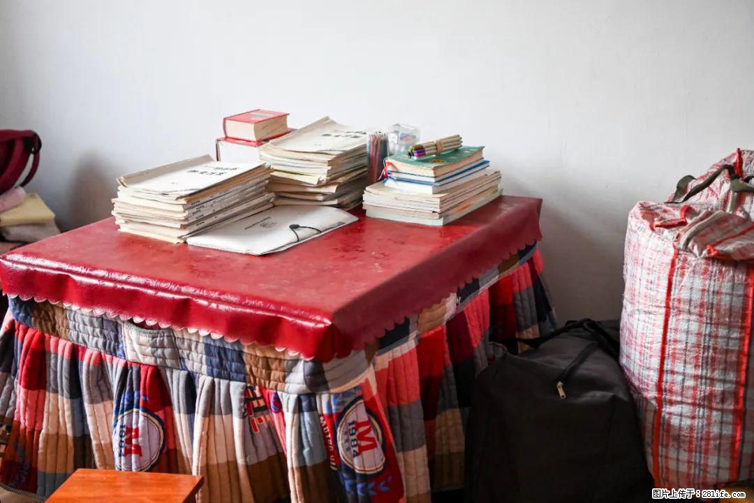 全网追的“扁担女孩”,找了一份暑假工,时薪12元 - 乌鲁木齐生活资讯 - 乌鲁木齐28生活网 xj.28life.com