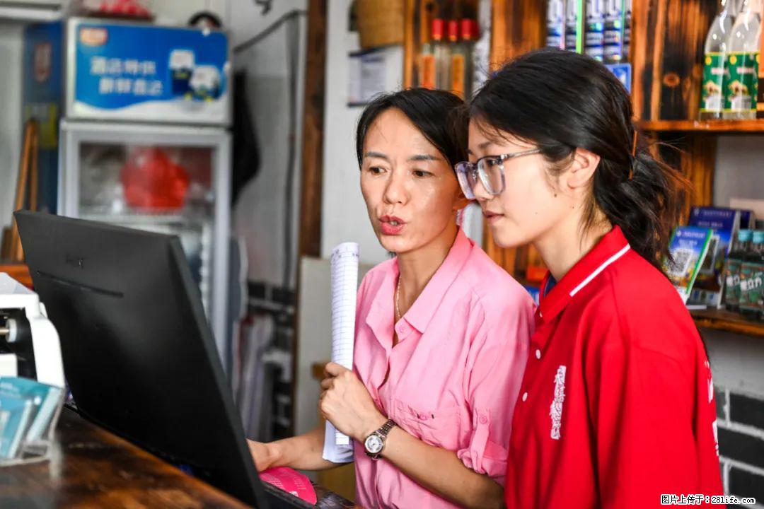 全网追的“扁担女孩”,找了一份暑假工,时薪12元 - 乌鲁木齐生活资讯 - 乌鲁木齐28生活网 xj.28life.com